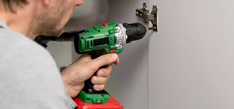 Commercial Door Hinge Repair O'Fallon